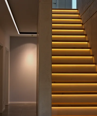 LED-Treppenbeleuchtung im Flur